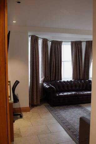 Imagen de la habitación del Hotel Osborne Apartments. Foto 16