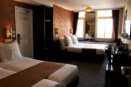 Imagen de la habitación del Hotel Oscar, Ámsterdam. Foto 2