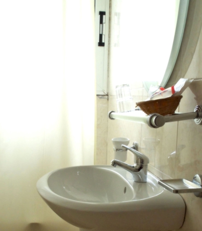 Imagen de la habitación del Hotel Oscar Athens. Foto 9