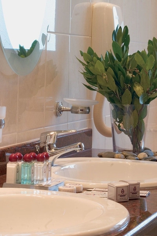 Imagen de la habitación del Hotel Oscar Athens. Foto 17