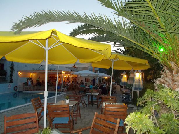 Imagen de la piscina del Hotel Oscar, L&eacute;ucade. Foto 18