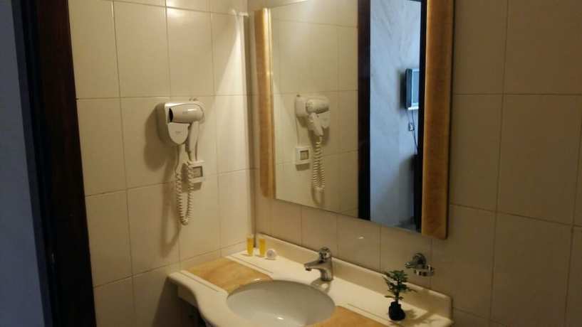 Imagen de la habitación del Hotel Oscar Petra. Foto 7