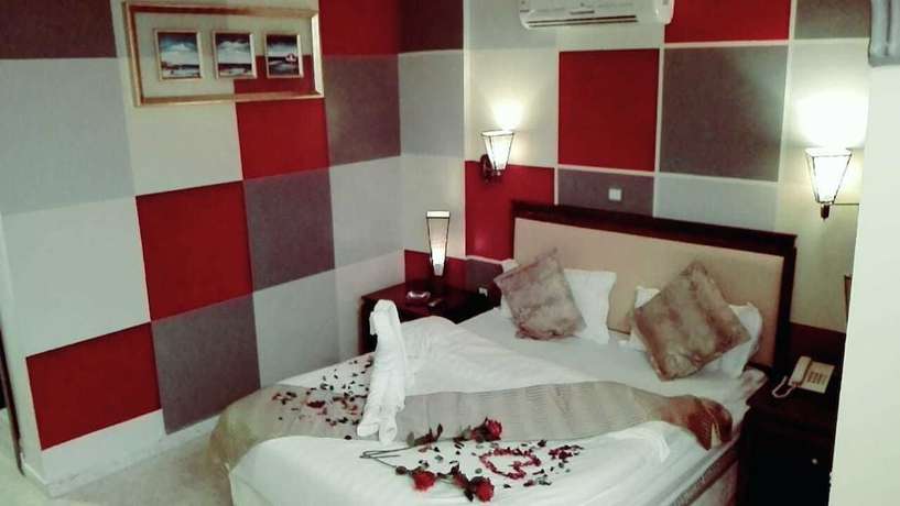 Imagen de la habitación del Hotel Oscar Petra. Foto 8