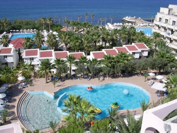 Imagen general del Hotel Oscar Resort. Foto 4