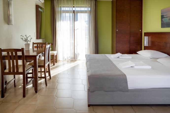 Imagen de la habitación del Hotel Oscar Suites and Village. Foto 8