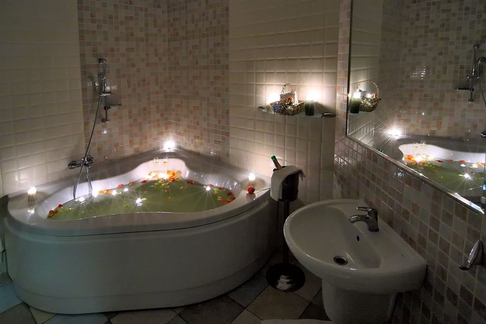 Imagen de la habitación del Hotel Oscar, Truskavets. Foto 6