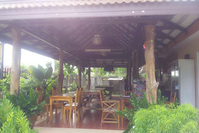 Imagen del bar/restaurante del Hotel Oscar Villa Aonang Krabi. Foto 3