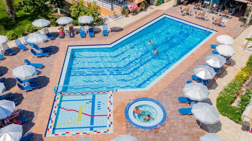 Imagen de la piscina del Hotel Oscar, Zante. Foto 18
