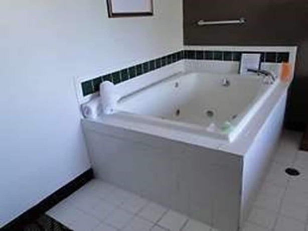 Imagen de la habitación del Hotel Oscoda Lakeside. Foto 10