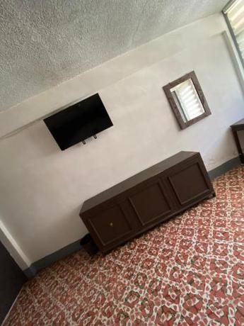 Imagen general del Hotel Oseguera. Foto 5
