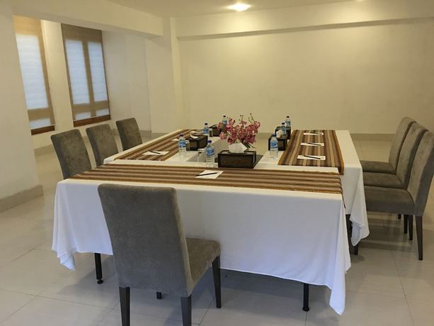 Imagen de los interiores del Hotel Osel. Foto 9