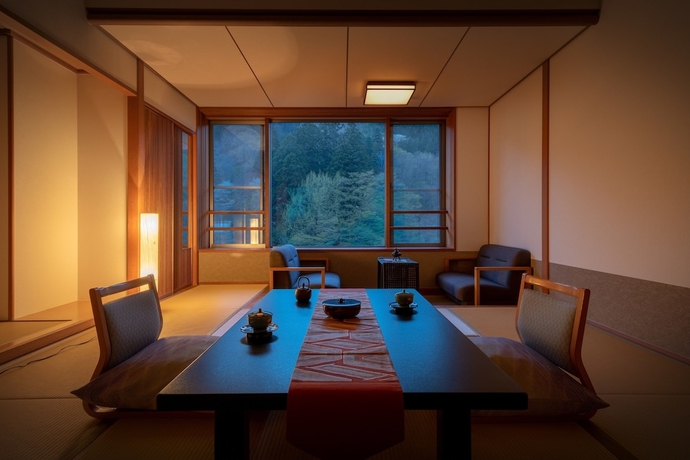 Imagen de la habitación del Hotel Oshuku Onsen Choueikan. Foto 8