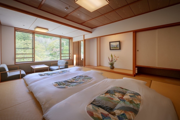 Imagen de la habitación del Hotel Oshuku Onsen Choueikan. Foto 10