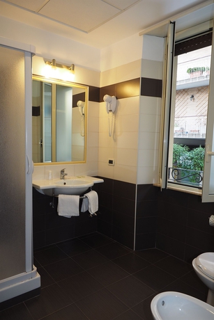 Imagen de la habitación del Hotel Osimar. Foto 10