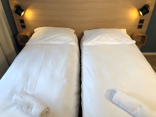 Imagen de la habitación del Hotel Oskar. Foto 6