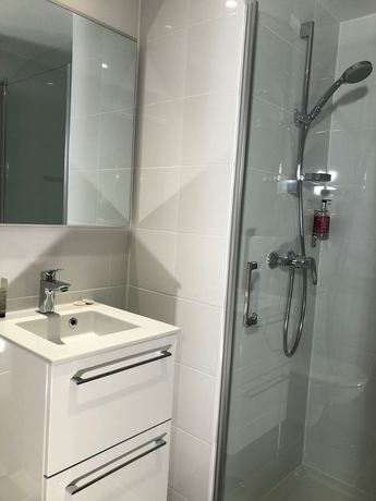 Imagen de la habitación del Hotel Oskar. Foto 13