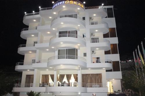 Imagen general del Hotel Oskar, Sarande. Foto 2