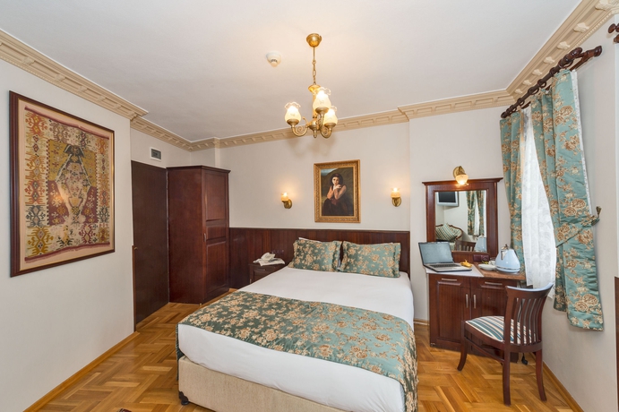 Imagen de la habitación del Hotel Osmanhan. Foto 7