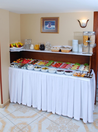 Imagen del bar/restaurante del Hotel Osmanhan. Foto 4