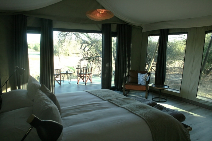 Imagen de la habitación del Hotel Osonjiva Outpost. Foto 9