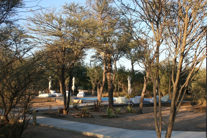Imagen de la piscina del Hotel Osonjiva Outpost. Foto 16