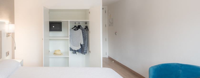 Imagen de la habitación del Hotel Osprey Menorca. Foto 9