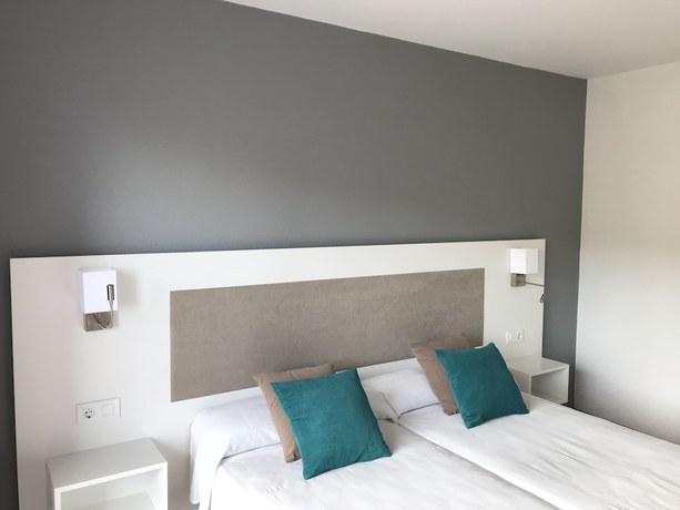 Imagen de la habitación del Hotel Osprey Menorca. Foto 11