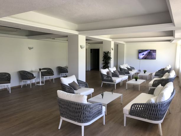 Imagen de los interiores del Hotel Osprey Menorca. Foto 14