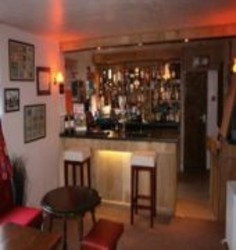 Imagen general del Hotel Ossian Inn. Foto 4