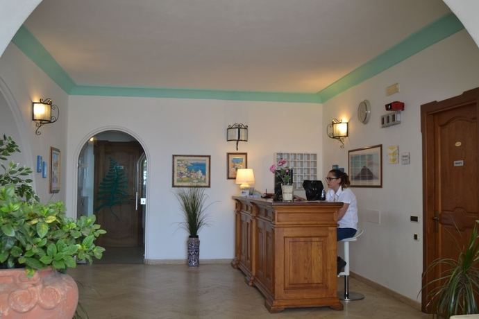 Imagen de los interiores del Hotel Ossidiana Stromboli Center. Foto 14