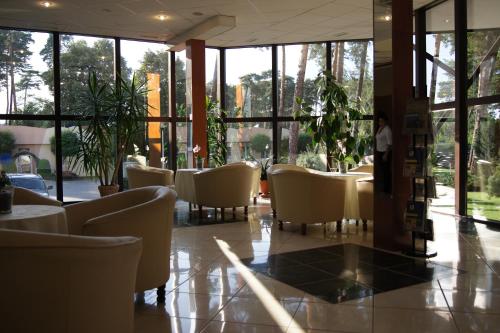 Imagen general del Hotel Ossowski. Foto 6