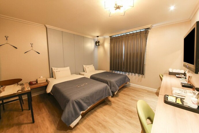 Imagen de la habitación del Hotel Ost. Foto 15