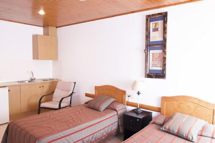 Imagen de la habitación del Hotel Ostau Dera Nheu. Foto 19