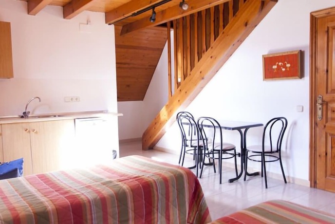 Imagen de la habitación del Hotel Ostau Dera Nheu. Foto 20