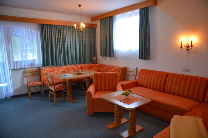 Imagen de la habitación del Hotel Ostbacher-Stern. Foto 13