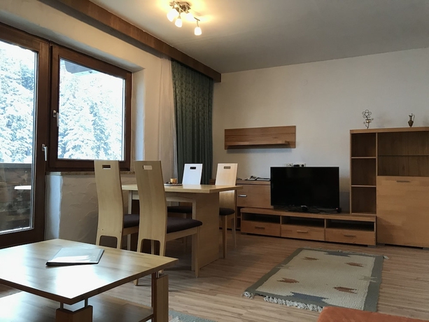 Imagen de la habitación del Hotel Ostbacher-Stern. Foto 17