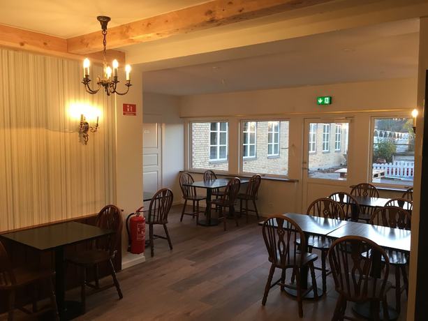 Imagen de la habitación del Hotel Osted. Foto 10