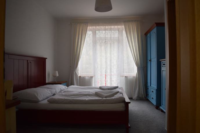 Imagen de la habitación del Hotel Ostende, Chocerady. Foto 9