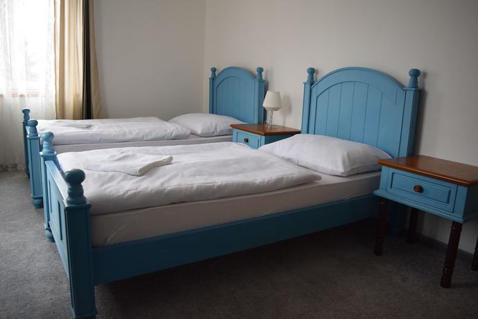 Imagen de la habitación del Hotel Ostende, Chocerady. Foto 14