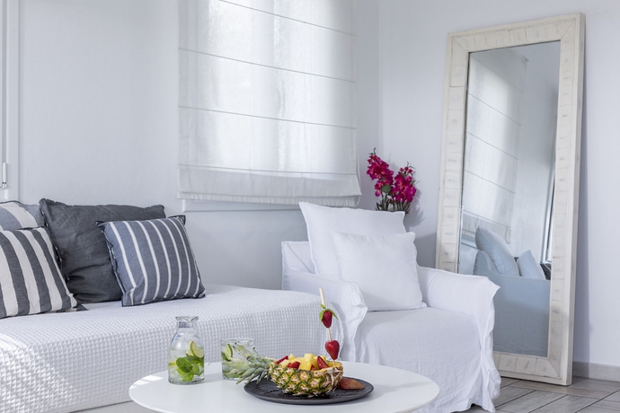 Imagen de la habitación del Hotel Ostraco Suites. Foto 3