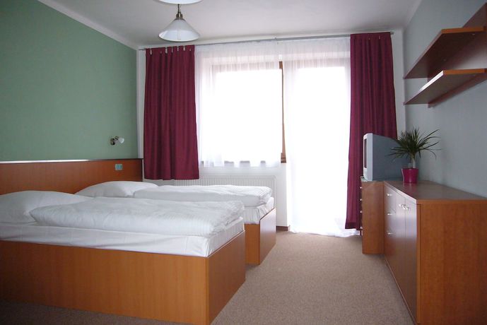 Imagen de la habitación del Hotel Ostrov Garni. Foto 7