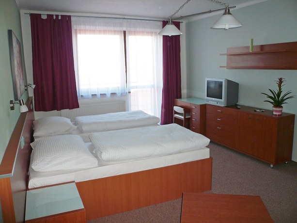 Imagen de la habitación del Hotel Ostrov Garni. Foto 9