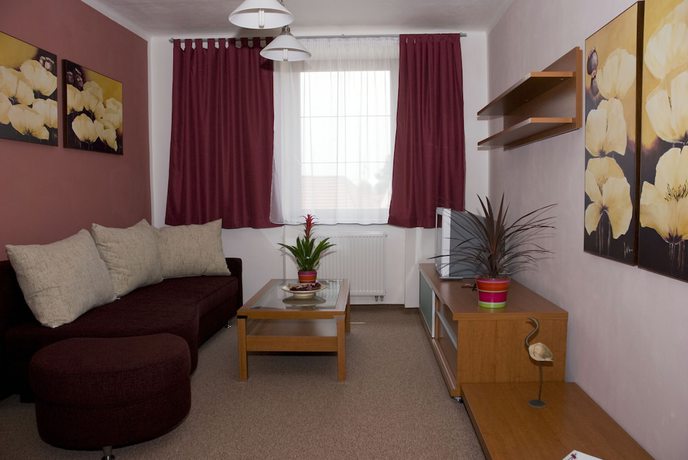 Imagen de la habitación del Hotel Ostrov Garni. Foto 13