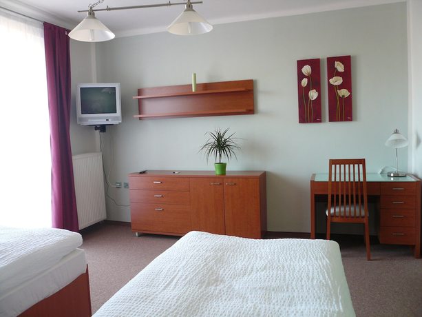 Imagen de la habitación del Hotel Ostrov Garni. Foto 15
