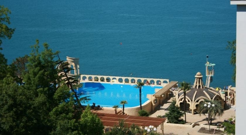Imagen de la piscina del Hotel Ostrova Spa. Foto 11