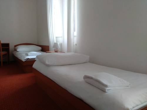 Imagen de la habitación del Hotel Ostry. Foto 7