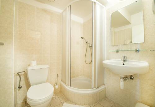 Imagen de la habitación del Hotel Ostry. Foto 15