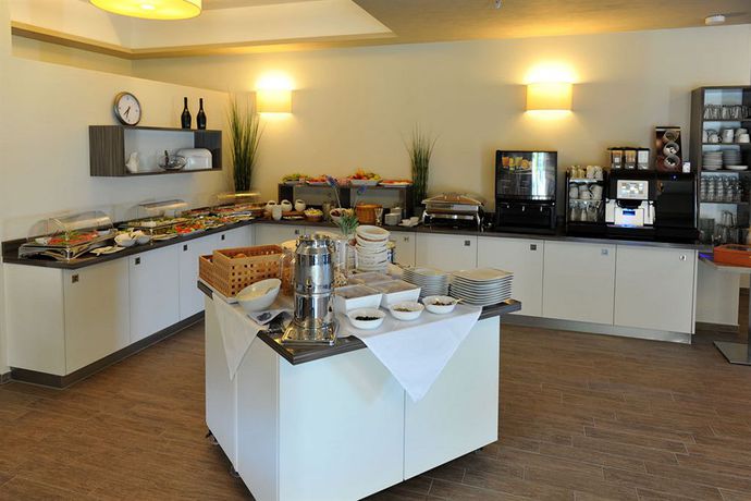 Imagen de los exteriores del Hotel Ostseehotel Boltenhagen. Foto 14