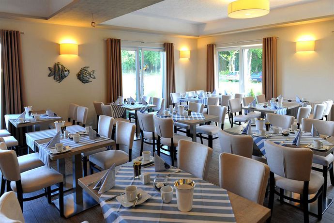 Imagen del bar/restaurante del Hotel Ostseehotel Boltenhagen. Foto 6