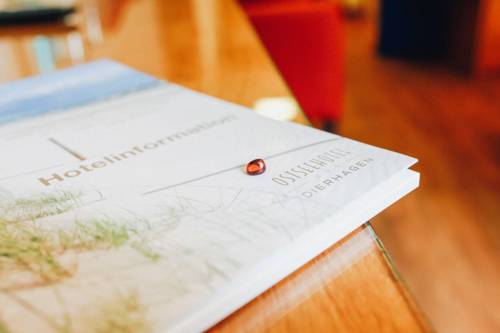 Imagen de la habitación del Hotel Ostseehotel Dierhagen. Foto 10